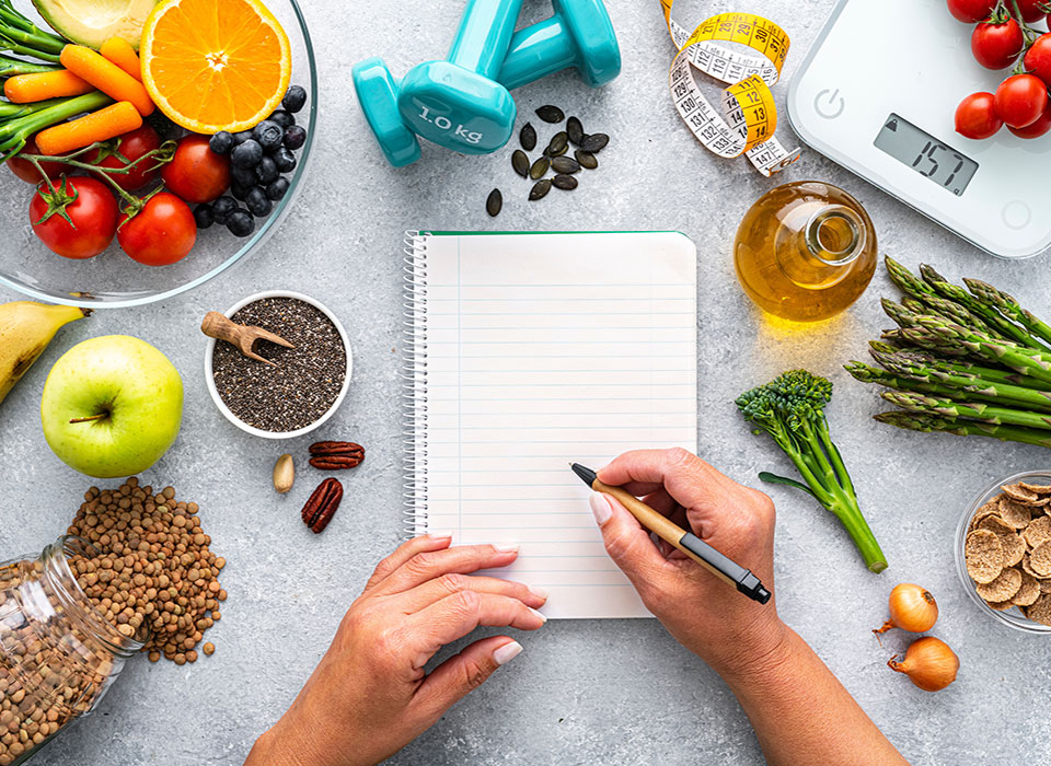 Dr. Candice Staniek practices the naturopathic medicine method.